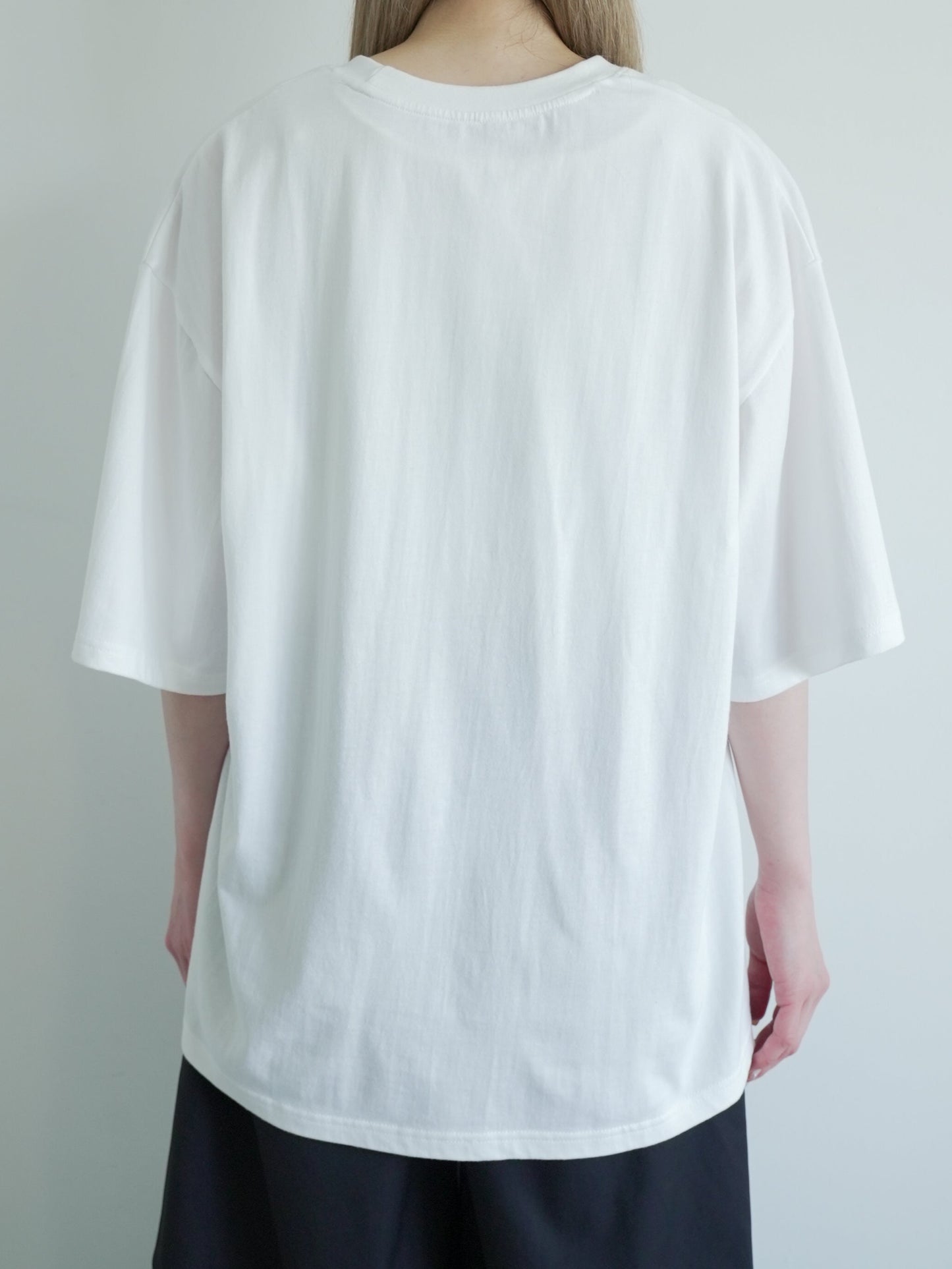 かたむきロゴTEE(7月下旬〜8月上旬発送予定)