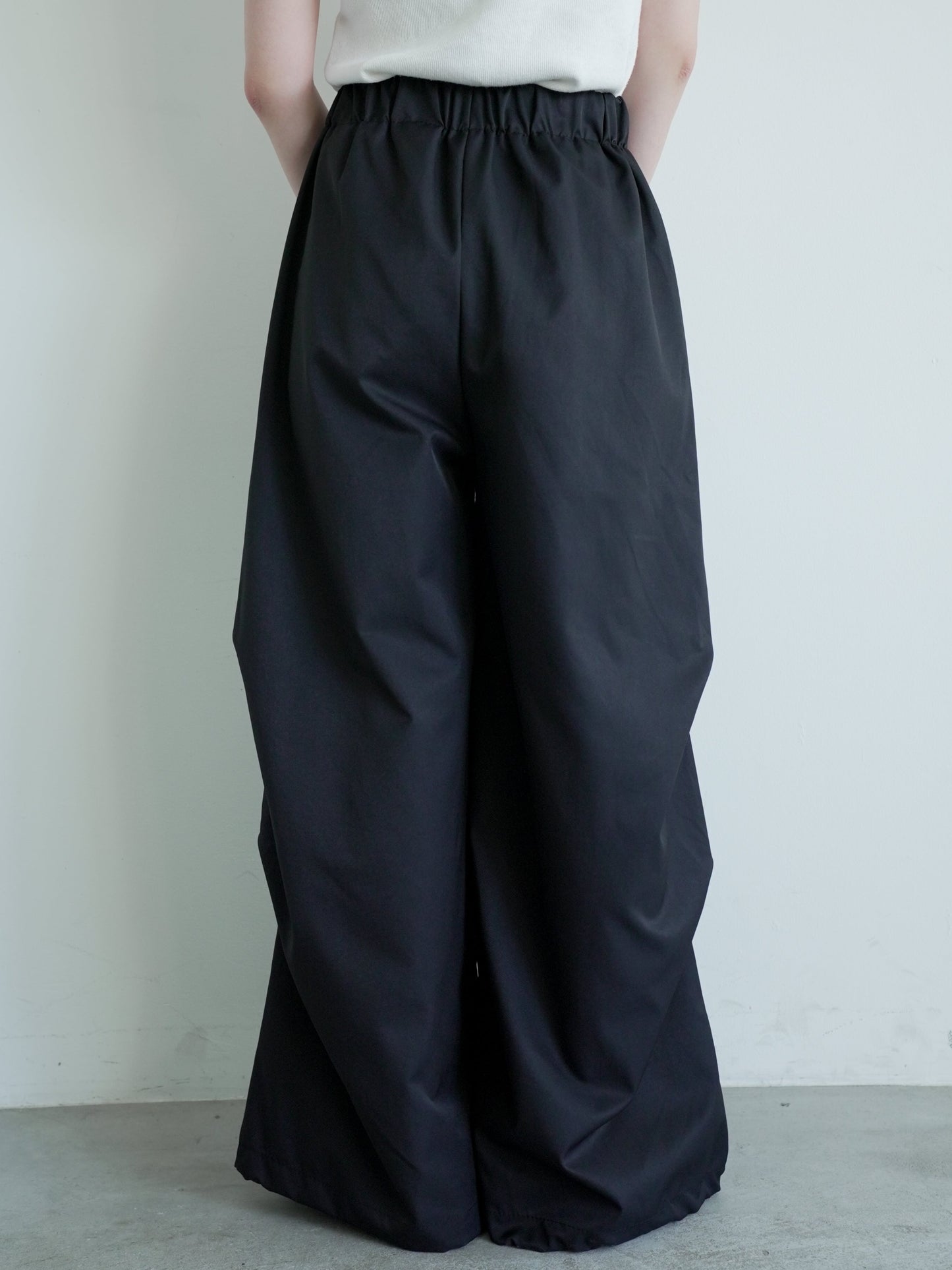 ナイロンワイドパンツ（7月下旬~8月上旬発送予定）